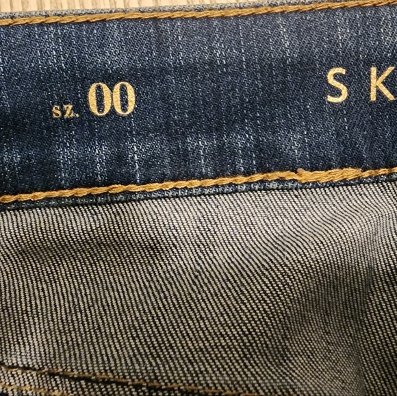 White House Black Market Jean's - Picture 9 of 10